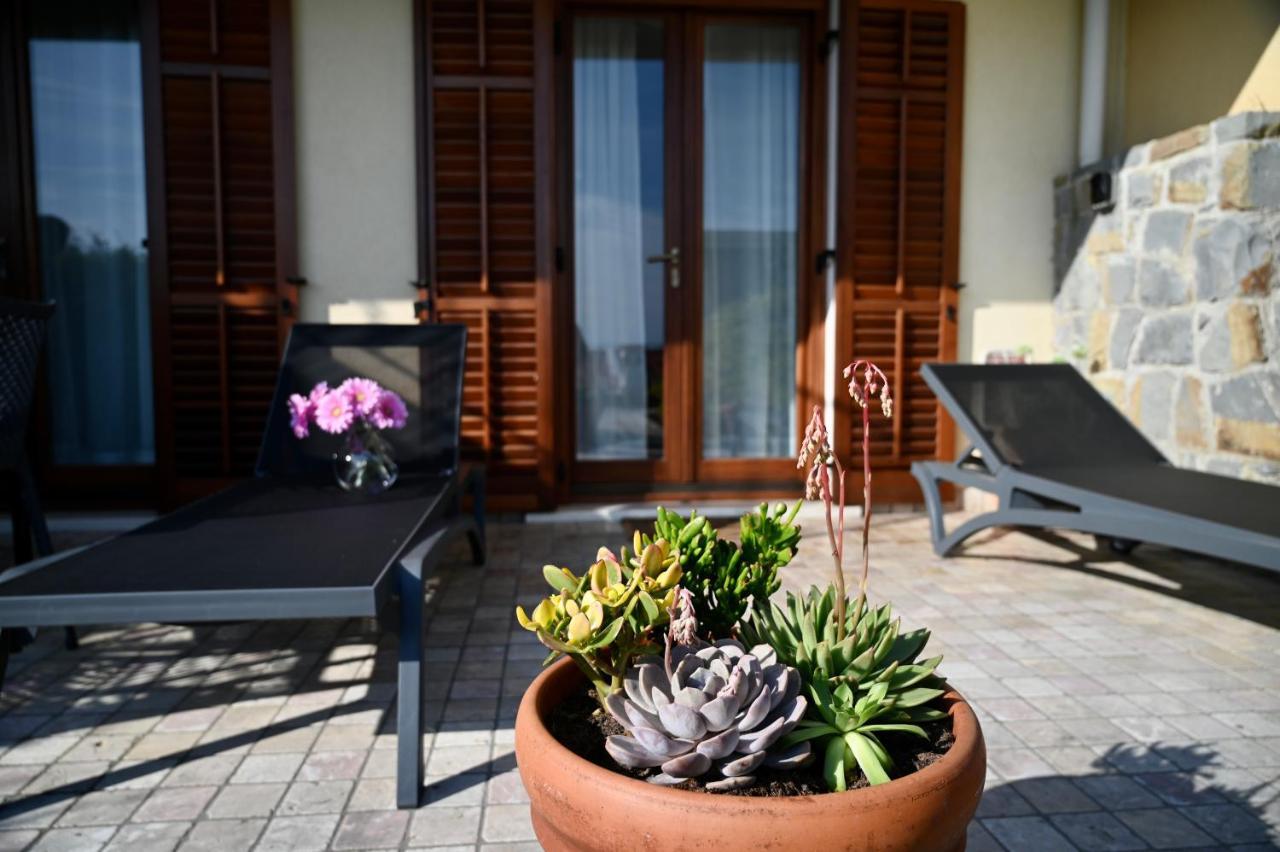 Sea Star Apartment Koper Exterior foto